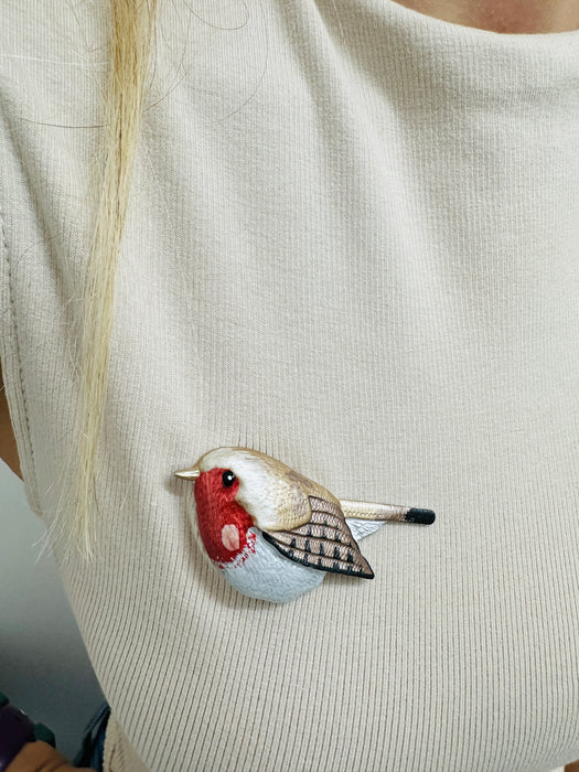 Brooch - Robin ~ ALL JEWELLERY 3 FOR 2