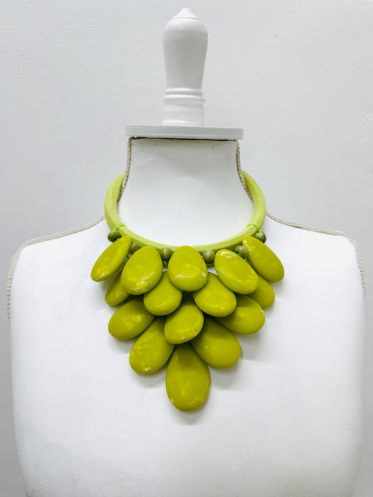 Adeia Necklace - Yellow Green~ ALL JEWELLERY 3 FOR 2